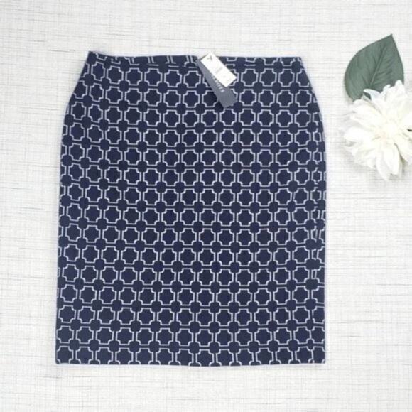 Talbots Women’s NEW NWT Pencil Jacquard Skirt Navy Size Petite 6 - Picture 1 of 4
